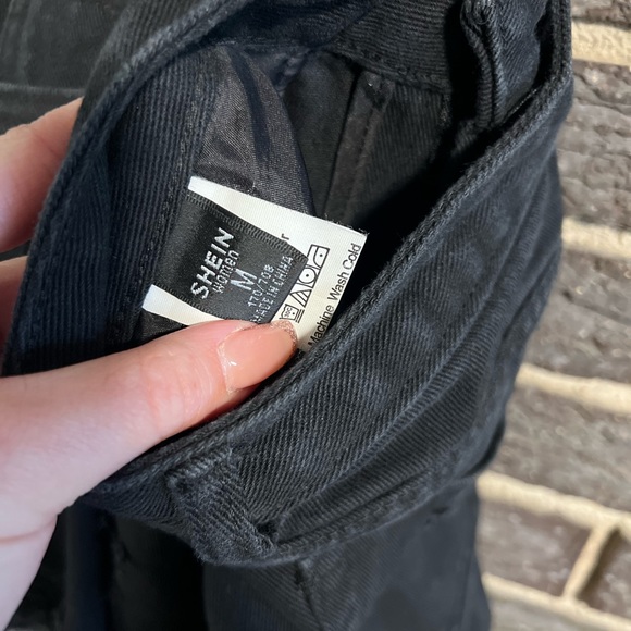 SHEIN Distressed Denim Shorts - Picture 2 of 3